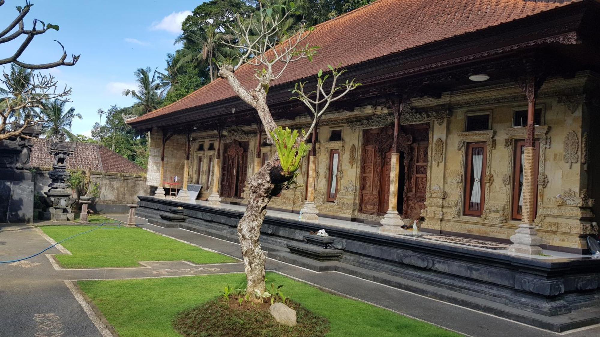 Ari Guest House Undisan Luaran gambar