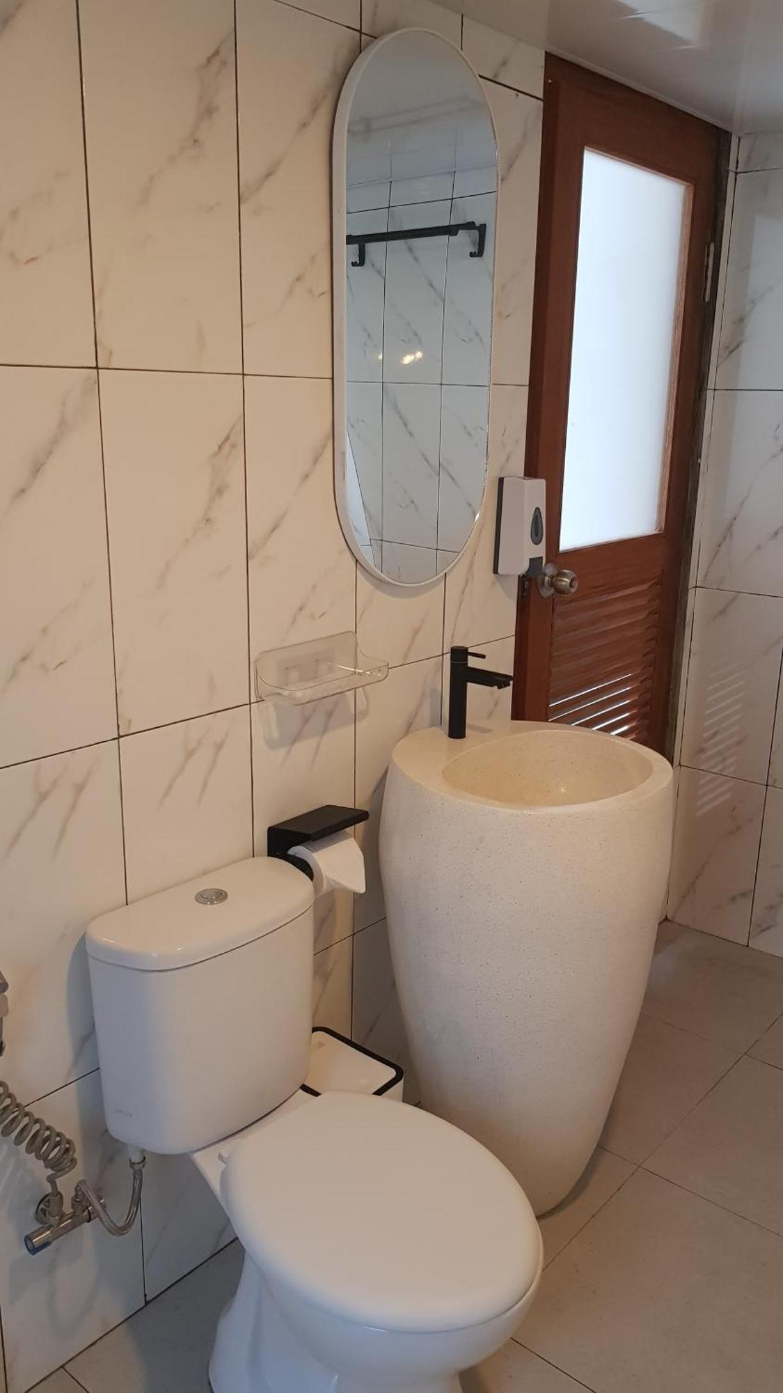 Ari Guest House Undisan Luaran gambar